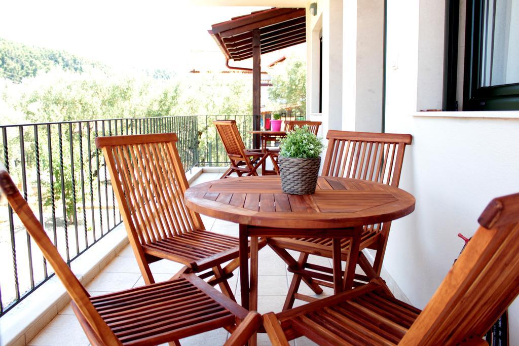 Olive Tree Apartments Fourka Ruang foto