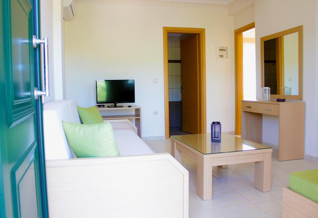 Olive Tree Apartments Fourka Ruang foto