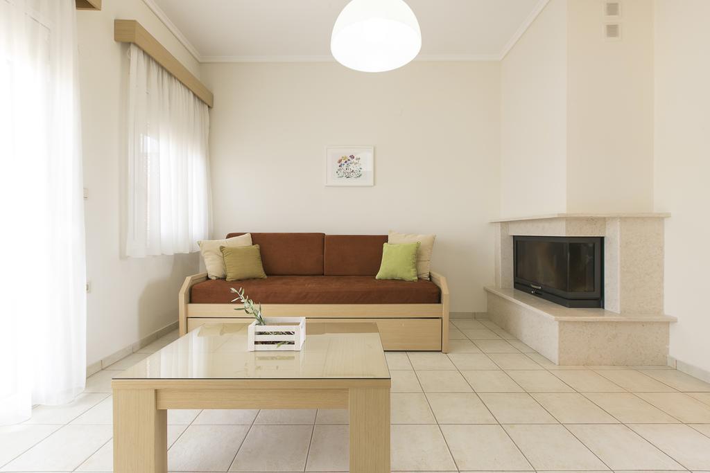 Olive Tree Apartments Fourka Bagian luar foto